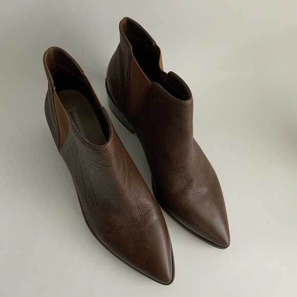 New Saks Fifth Avenue Leather Chelsea Point-toe Ankle Bootie Brown 10 - Picture 12 of 13